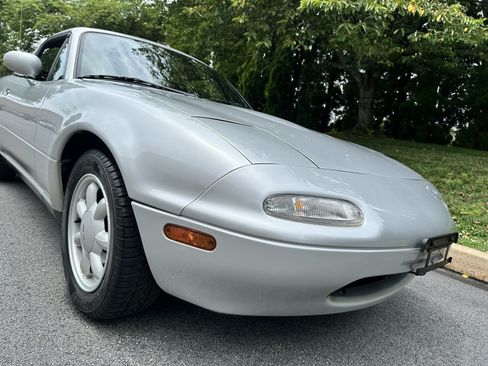 Used 1990 MAZDA MX-5 Miata RWD image 60