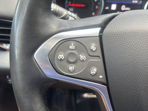 Used 2023 Chevrolet Traverse RS AWD/4WD image 35