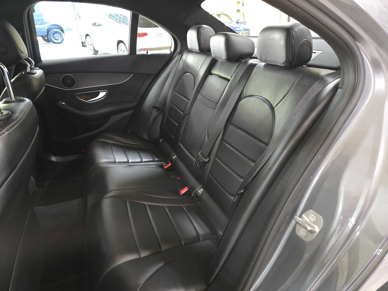 Certified 2019 Mercedes-Benz C 300 4MATIC Sedan image 17