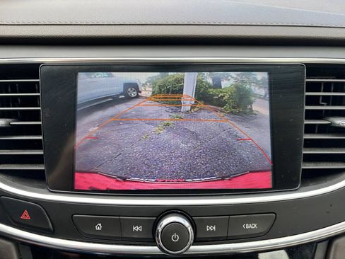 Used 2017 Buick LaCrosse Essence FWD image 14