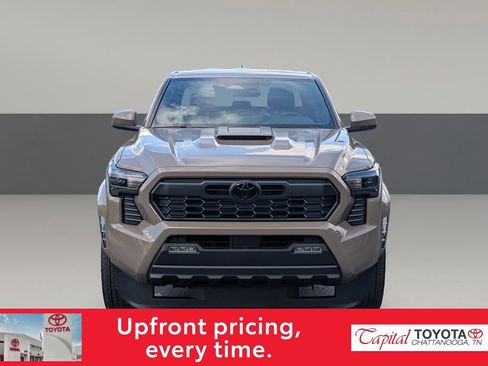 Used 2026 Toyota Tacoma TRD Sport AWD/4WD image 3