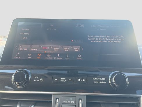 Used 2024 Nissan Armada Platinum w/ Captain's Chairs Package image 32