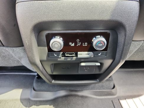 Used 2026 GMC Acadia Denali w/ Super Cruise Package AWD/4WD image 43
