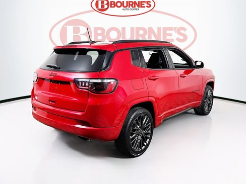 Used 2022 Jeep Compass Limited image 9