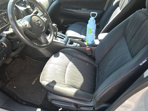 Used 2016 Nissan Sentra SV FWD image 12