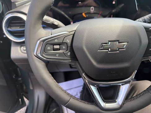 New 2026 Chevrolet Trax LT FWD image 24