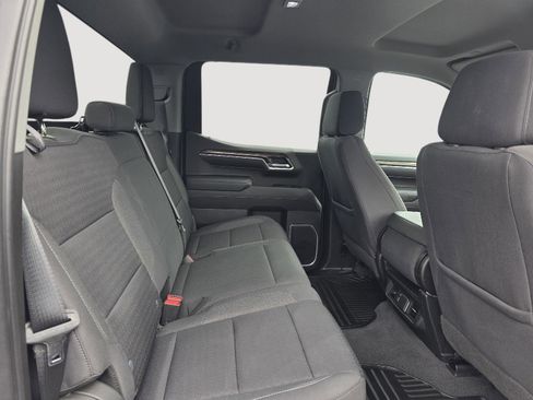 Used 2022 Chevrolet Silverado 1500 LT image 12