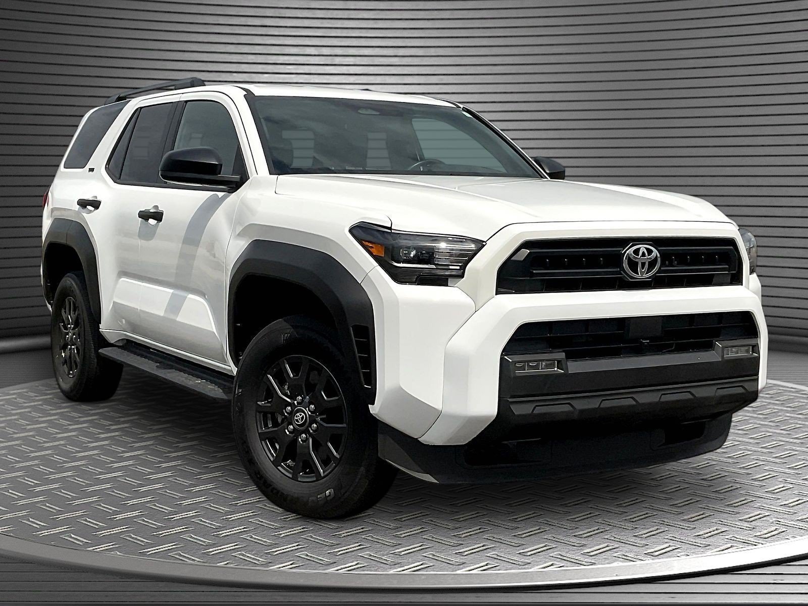 Used 2025 Toyota 4Runner SR5 AWD/4WD image 1