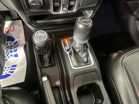 Certified 2023 Jeep Wrangler Unlimited Sahara image 31