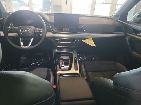Used 2024 Audi Q5 e Prestige image 11
