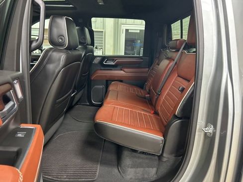 Used 2025 GMC Sierra 3500 Denali Ultimate image 31