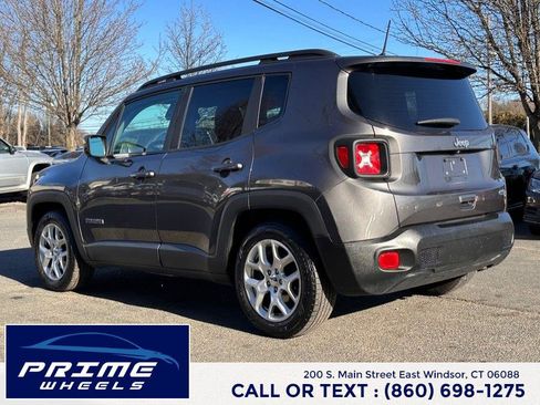 Used 2018 Jeep Renegade Latitude image 5