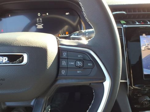 New 2026 Jeep Grand Cherokee Laredo X AWD/4WD image 17