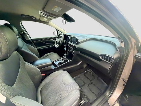 Used 2019 Hyundai Santa Fe SE FWD image 32