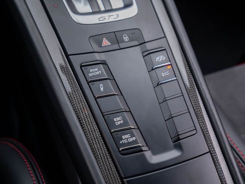 Certified 2014 Porsche 911 GT3 image 27