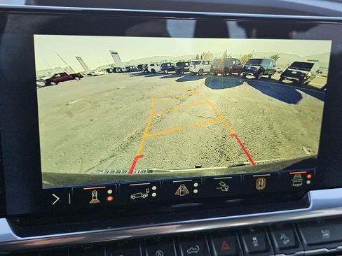 Used 2024 Chevrolet Silverado 1500 LT Trail Boss w/ Convenience Package II image 9