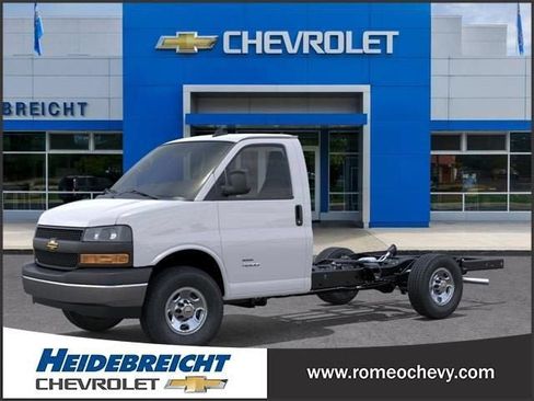 New 2025 Chevrolet Express 3500 w/ Power Convenience Package RWD image 2