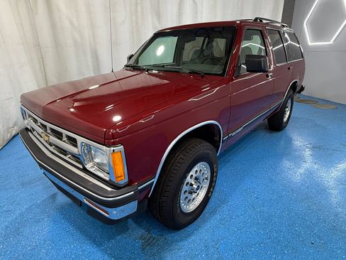 Used 1994 Chevrolet S10 Pickup 4WD 4-Door image 6