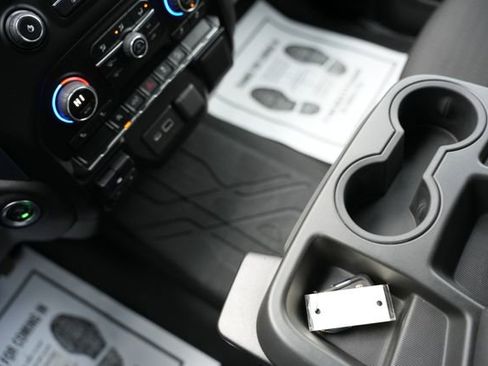 Used 2021 Chevrolet Silverado 1500 LT w/ Z71 Off-Road Package image 25