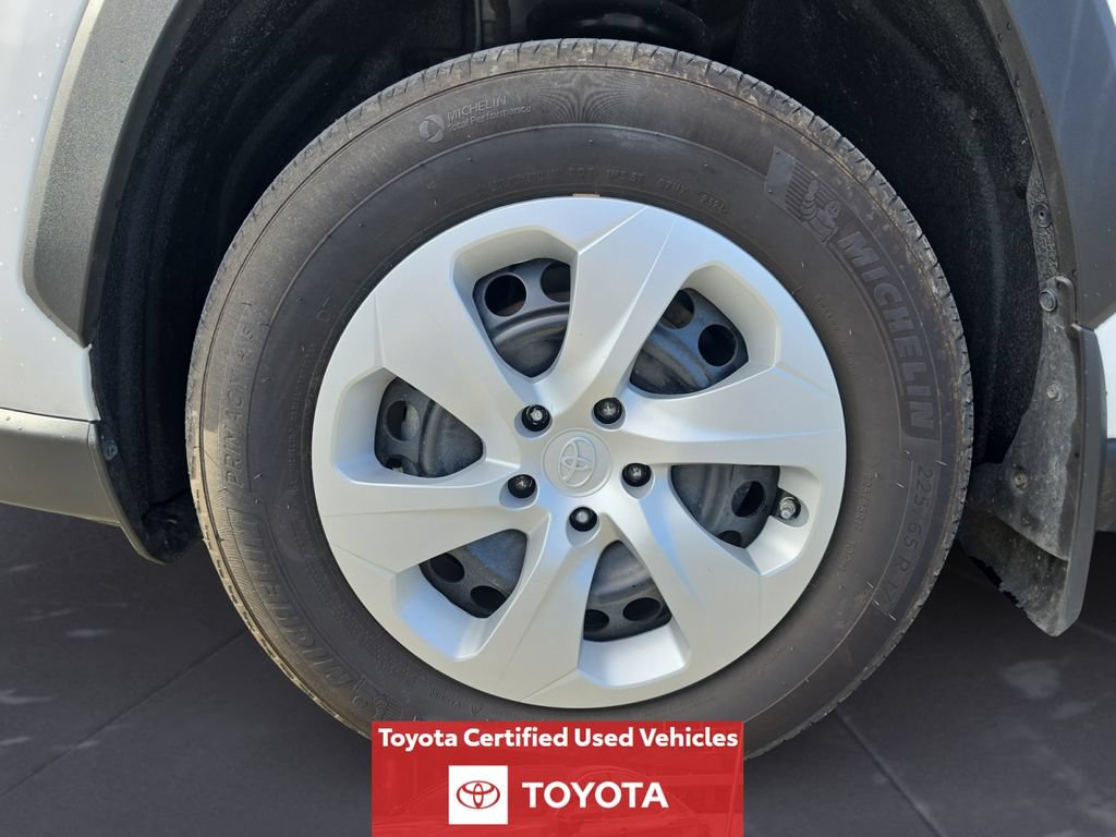 Certified 2024 Toyota RAV4 LE AWD/4WD image 16