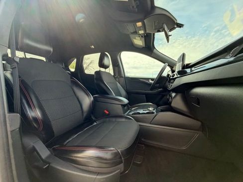 Used 2024 Ford Escape ST-Line image 17