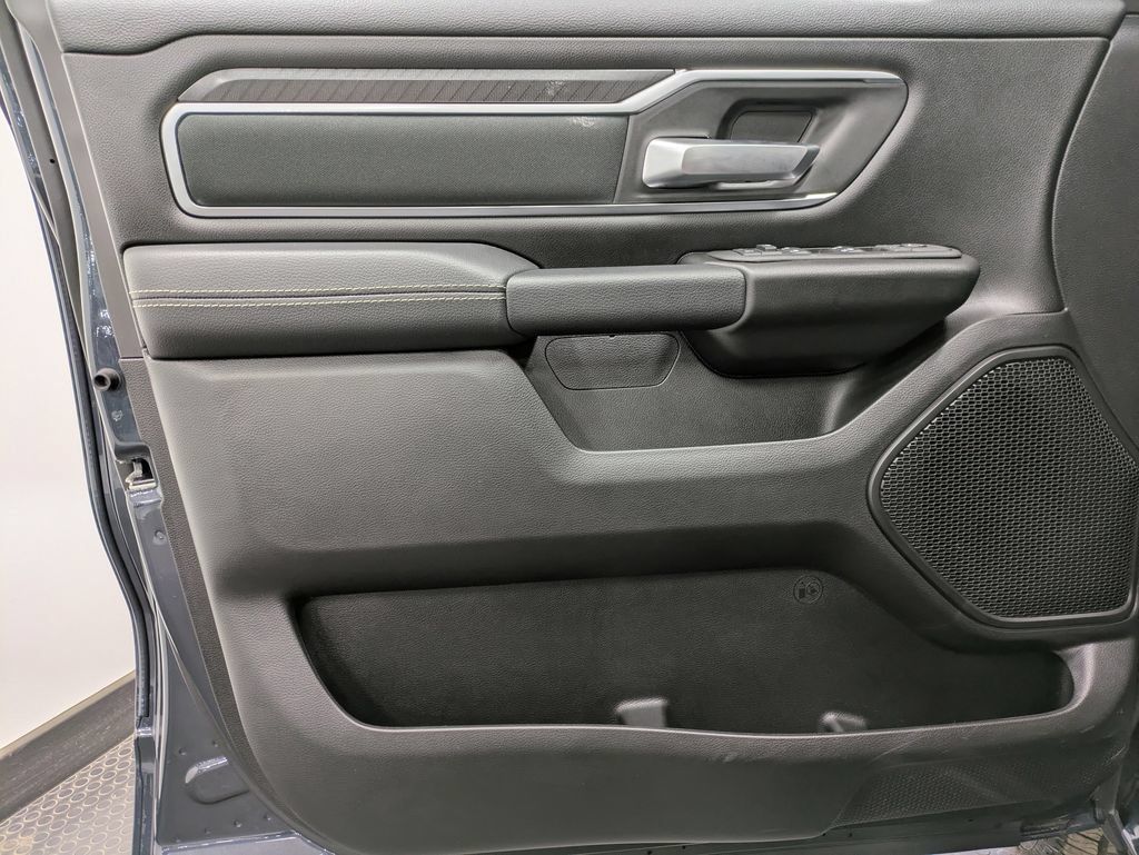 Used 2026 RAM 1500 Big Horn AWD/4WD image 8