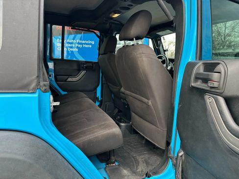 Used 2017 Jeep Wrangler Unlimited Sport w/ Quick Order Package 23S image 16