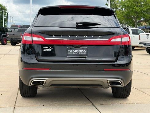 Used 2017 Lincoln MKX Reserve FWD image 4