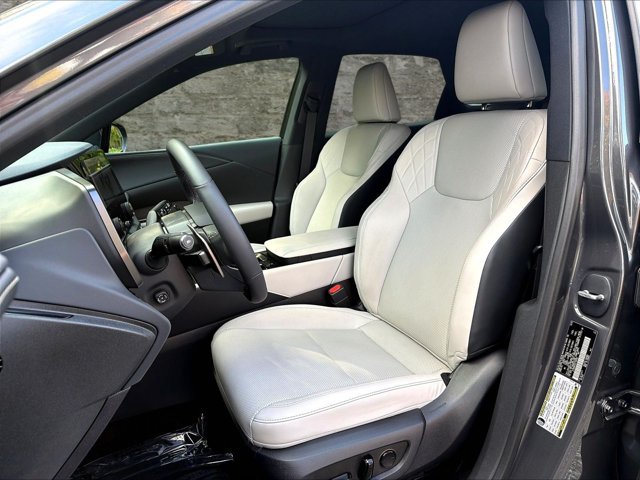 Used 2026 Lexus RX 350h w/ Kick Snesor w/ Tow Package AWD/4WD image 23