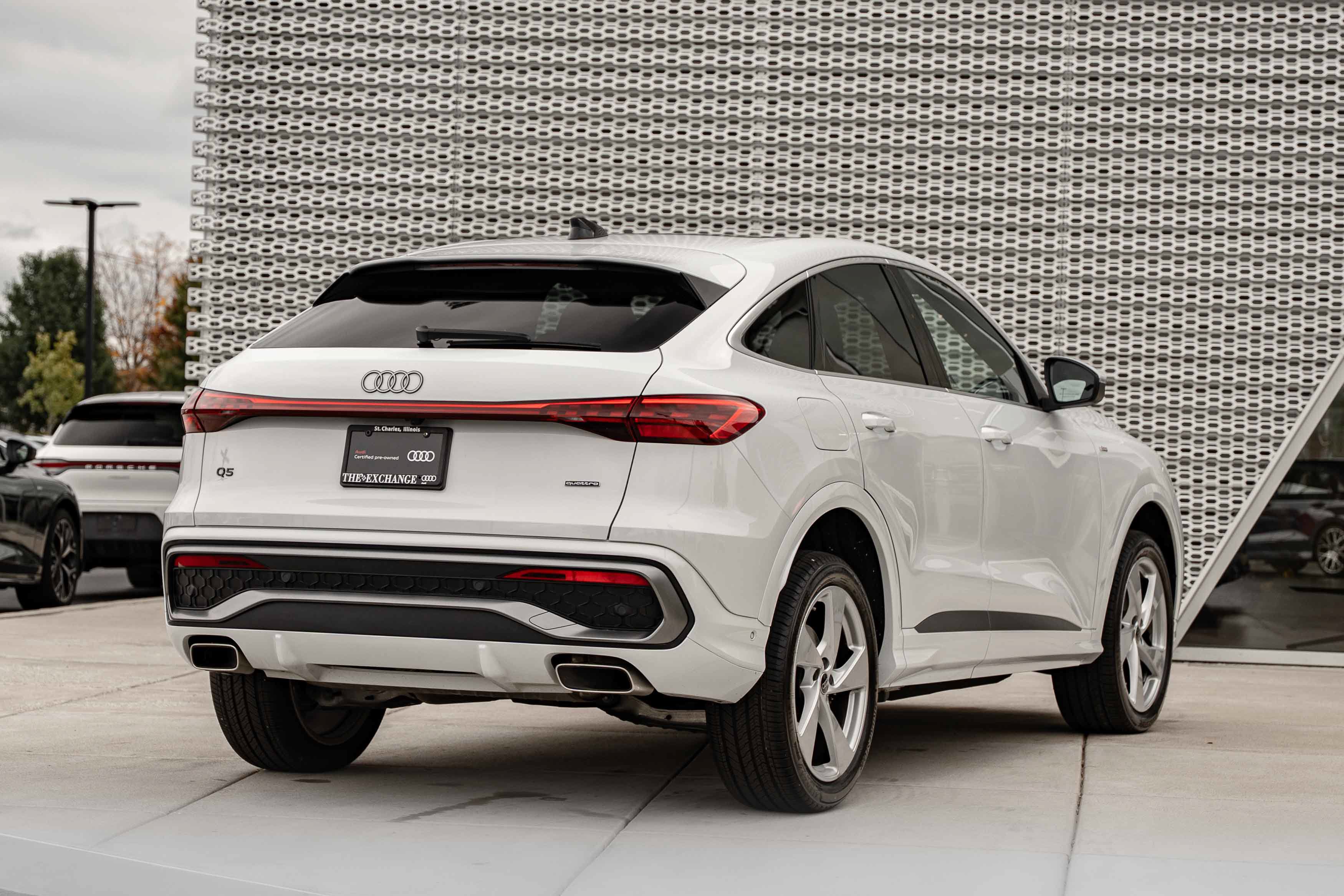 Certified 2025 Audi Q5 Premium Plus AWD/4WD image 4