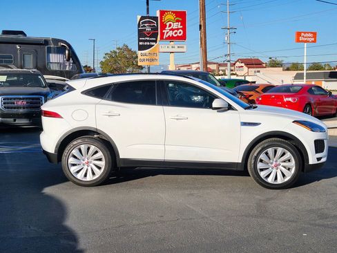 Used 2020 Jaguar E-PACE SE image 8