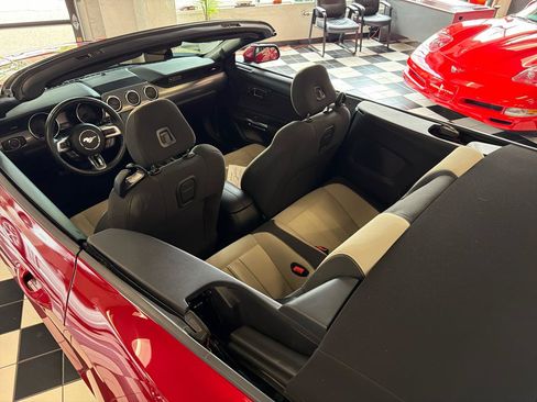 Used 2020 Ford Mustang Convertible w/ Equipment Group 101A RWD image 8