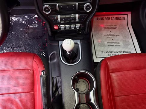 Used 2022 Ford Mustang GT Premium w/ GT Performance Package RWD image 21
