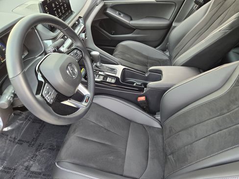 Certified 2025 Acura Integra A-Spec image 13