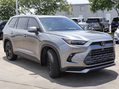 Used 2026 Toyota Grand Highlander AWD Hybrid image 27