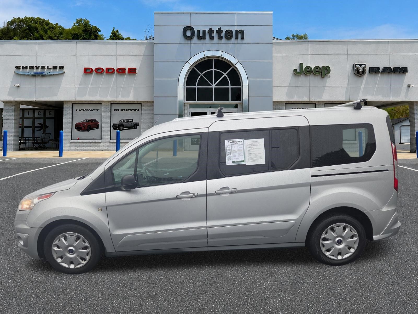 Used 2017 Ford Transit Connect XLT FWD image 7