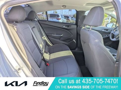 Used 2019 Chevrolet Cruze LT w/ Sun And Sound Package FWD image 30