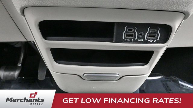 Used 2024 Chrysler Pacifica Touring-L FWD image 20