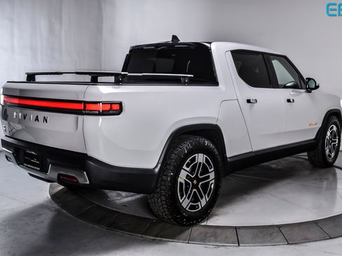 Used 2022 Rivian R1T Adventure AWD/4WD image 4