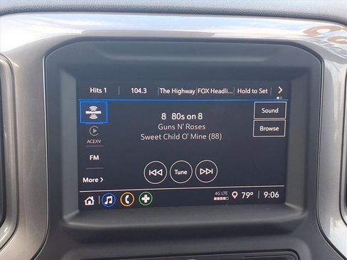 Used 2023 Chevrolet Silverado 1500 Custom Trail Boss w/ LPO, Dark Essentials Package image 5