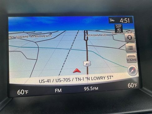 Used 2019 Nissan Pathfinder SL image 25