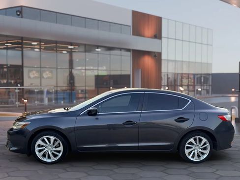 Used 2016 Acura ILX FWD image 4