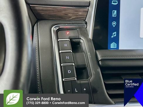 Used 2022 Chevrolet Suburban LT image 20