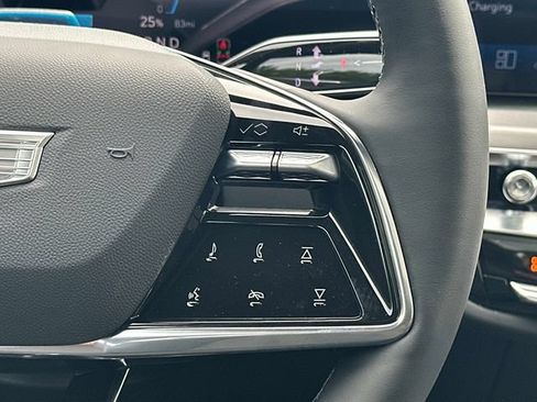 New 2026 Cadillac Lyriq Premium Luxury AWD/4WD image 6