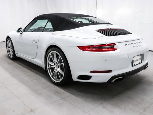 Used 2019 Porsche 911 Carrera image 4