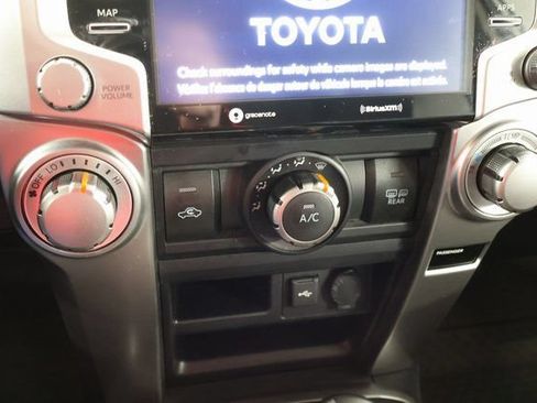 Used 2024 Toyota 4Runner SR5 AWD/4WD image 22