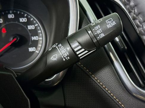 Used 2020 Chevrolet Equinox Premier image 16