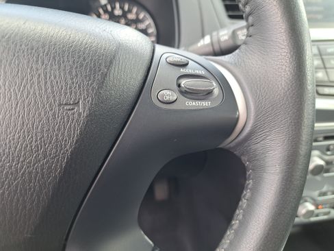 Used 2017 Nissan Pathfinder SL w/ SL Tech Package image 22