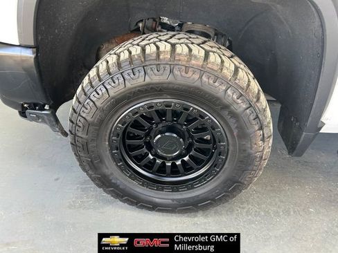 Used 2023 Chevrolet Silverado 3500 W/T w/ Gooseneck/5TH Wheel Package AWD/4WD image 11