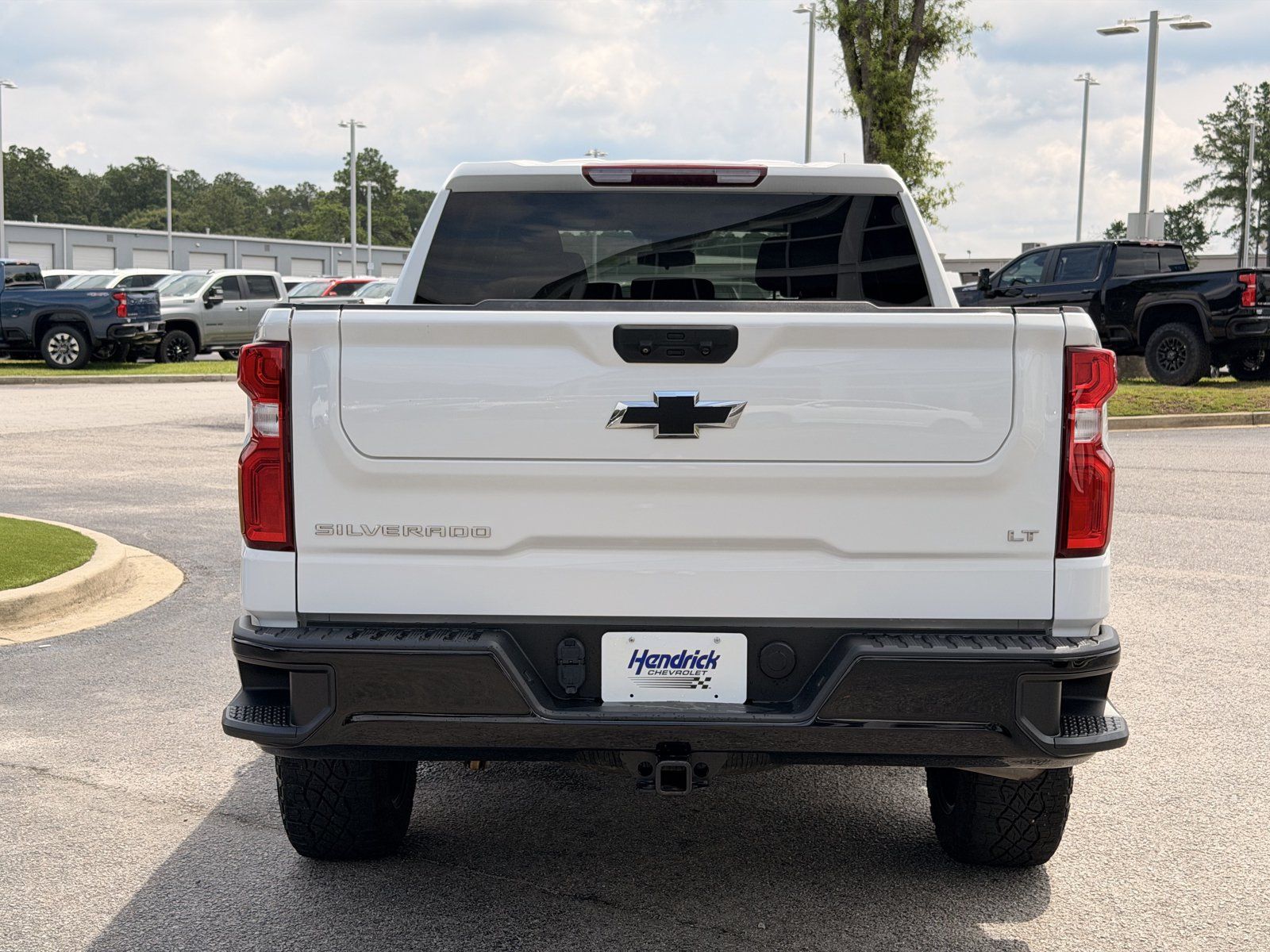 Used 2023 Chevrolet Silverado 1500 LT Trail Boss AWD/4WD image 11